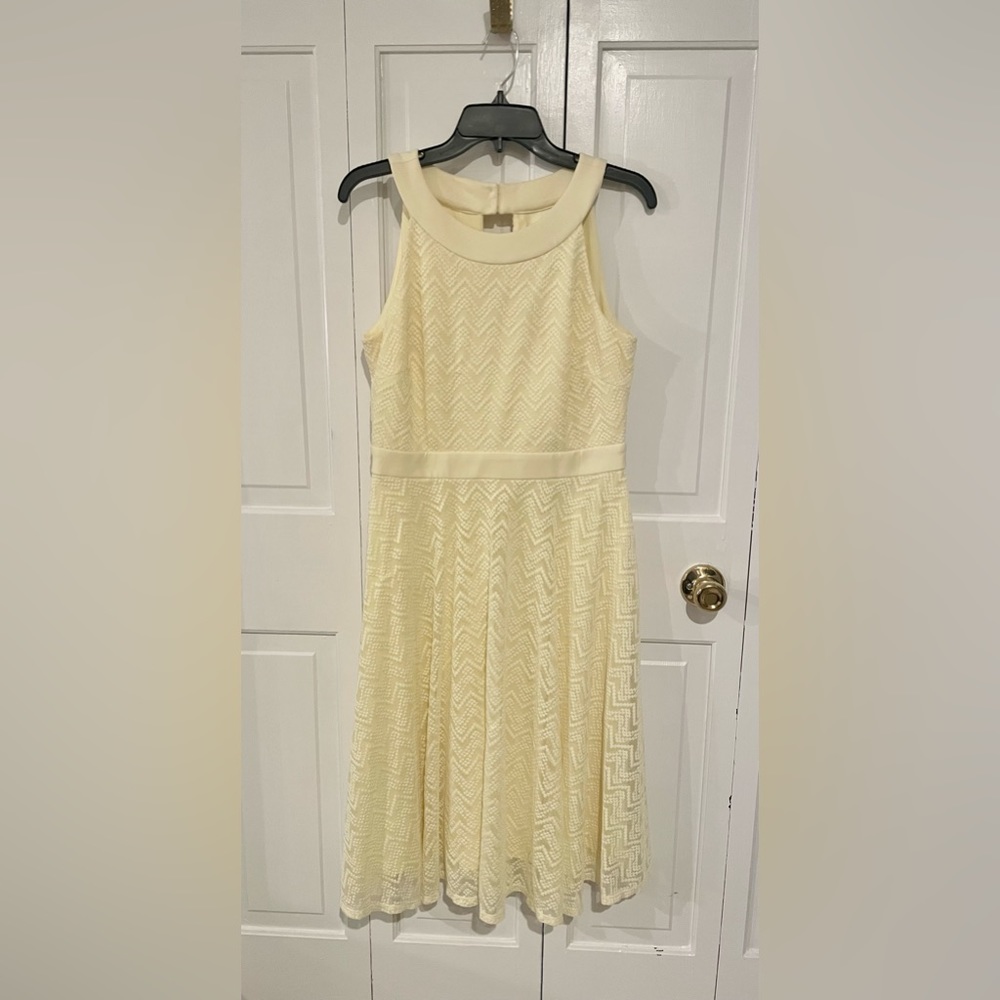 Sangria Yellow Lace Sleeveless Tea Length Dress Size 8